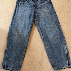 Women’s Barrel Jeans w/ Zipper Accent